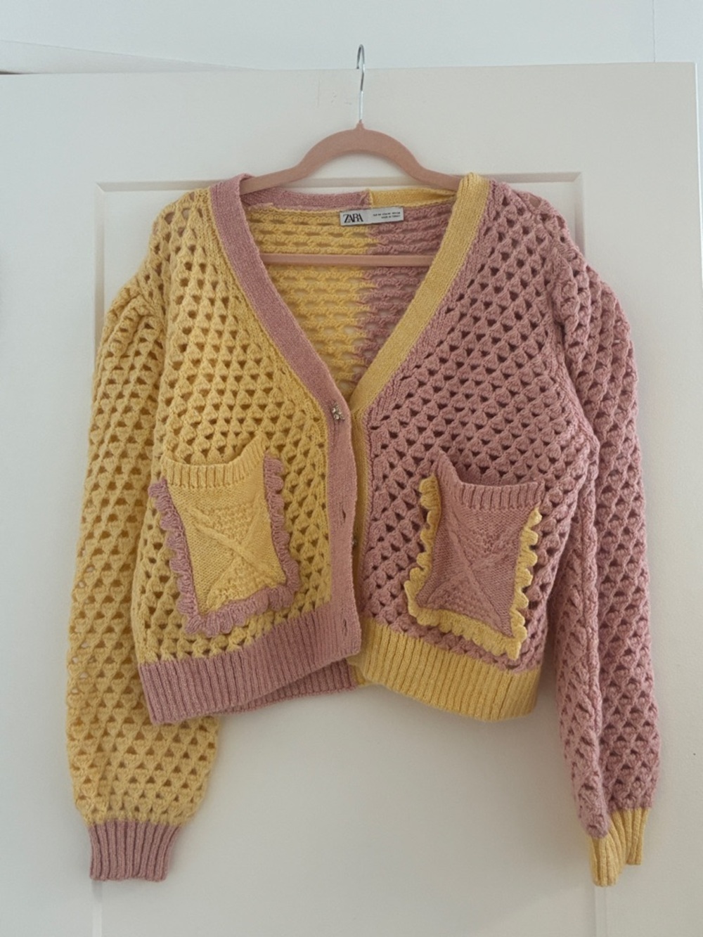 ZARA COLORBLOCK FLOWER BUTTON CARDIGAN - Picture 3 of 6